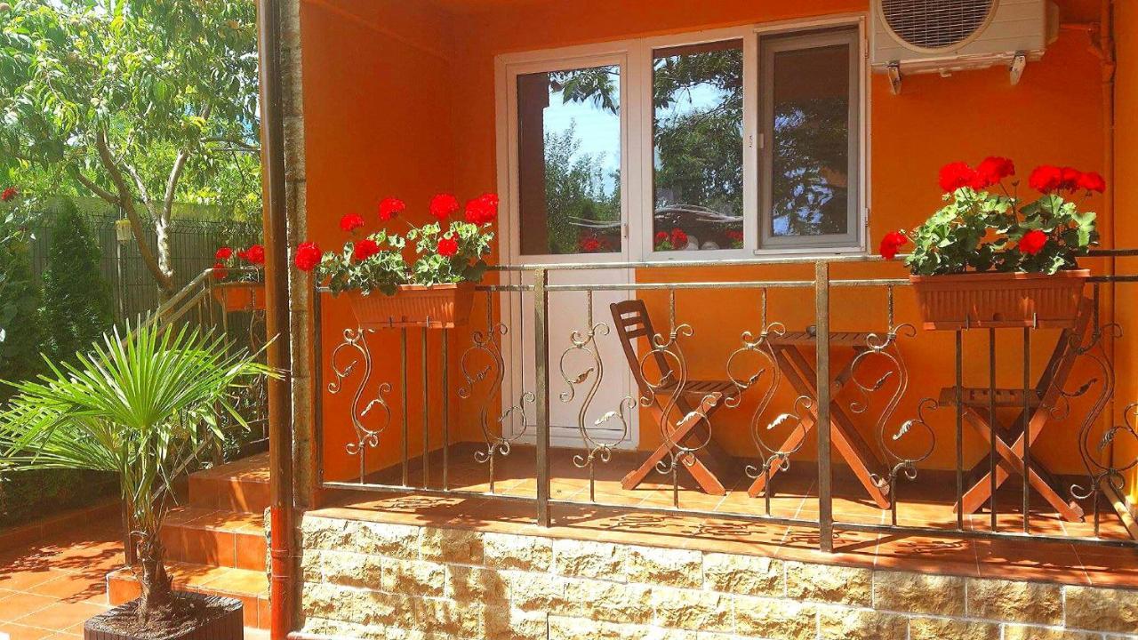 Vila Floarea Etiquette Costinesti Bagian luar foto