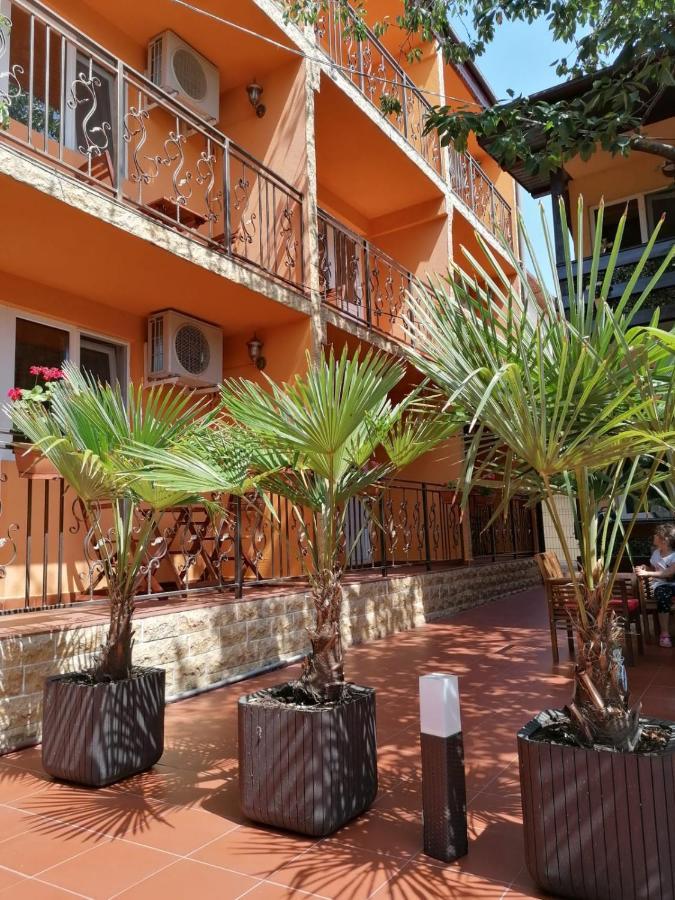 Vila Floarea Etiquette Costinesti Bagian luar foto