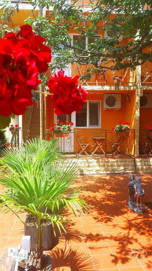 Vila Floarea Etiquette Costinesti Bagian luar foto